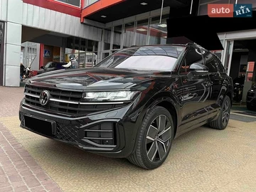 Авто Volkswagen Touareg 2023 № 8897220