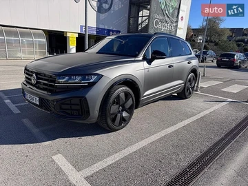 Авто Volkswagen Touareg 2024 № 8897221