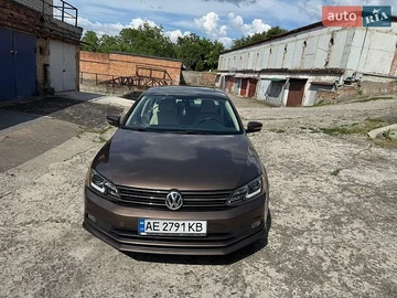 Авто Volkswagen Jetta 2015 № 8897271
