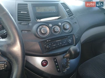 Авто Mitsubishi Grandis 2006 № 8897613