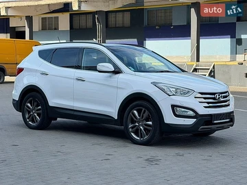 Авто Hyundai Santa Fe 2013 № 8897778