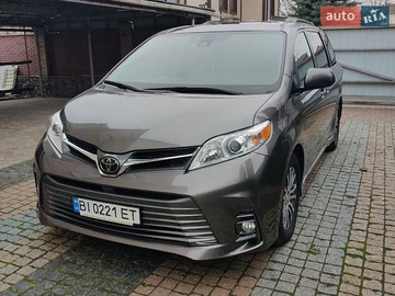 Авто Toyota Sienna 2018 № 8897854
