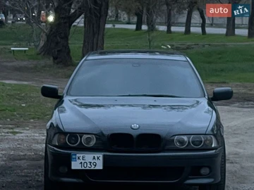 Авто BMW 5 Series 2000 № 8897977