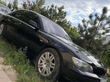 Авто BMW 7 Series 2007 № 8898072