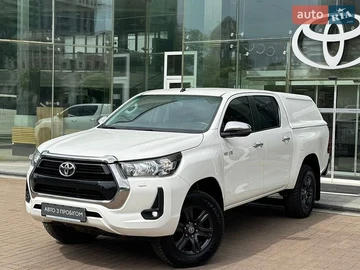 Авто Toyota Hilux 2023 № 8898424
