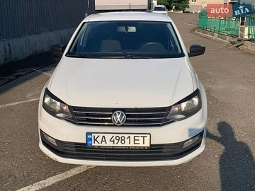 Авто Volkswagen Polo 2016 № 8898469