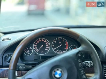 Авто BMW 5 Series 2001 № 8898552