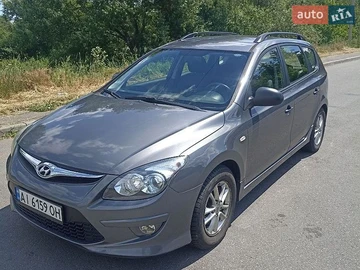 Авто Hyundai I30 2010 № 8898564