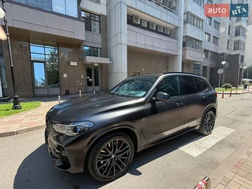 Авто BMW X5 2022 № 8898924