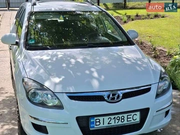 Авто Hyundai I30 2010 № 8899094
