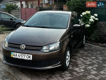 Авто Volkswagen Polo 2014 № 8899117