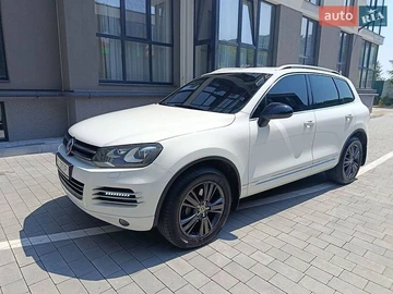 Авто Volkswagen Touareg 2012 № 8899279