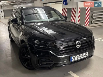 Авто Volkswagen Touareg 2021 № 8899469