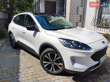 Авто Ford Escape 2021 № 8900100