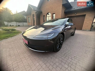 Авто Tesla Model 3 2024 № 8900109