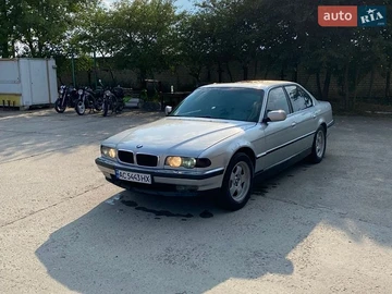 Авто BMW 7 Series 1999 № 8900284