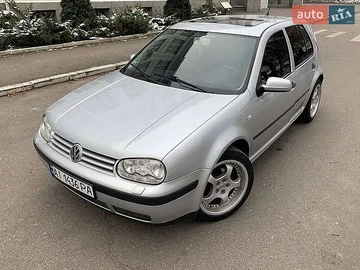Авто Volkswagen Golf 2000 № 8900286