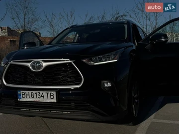 Авто Toyota Highlander 2022 № 8900361