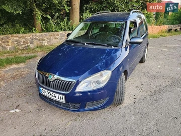 Авто Skoda Roomster 2010 № 8900410