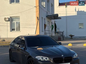 Авто BMW 5 Series 2012 № 8900414