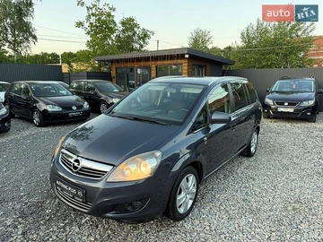 Авто Opel Zafira 2010 № 8900468