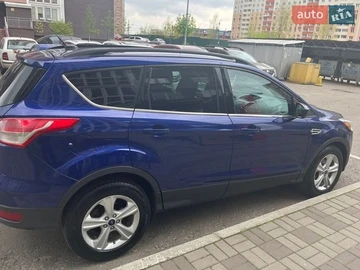 Авто Ford Escape 2016 № 8900470