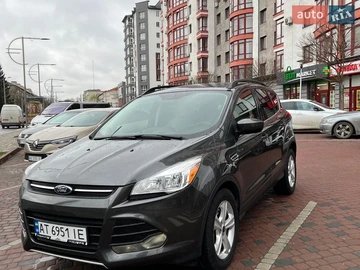 Авто Ford Escape 2015 № 8900503
