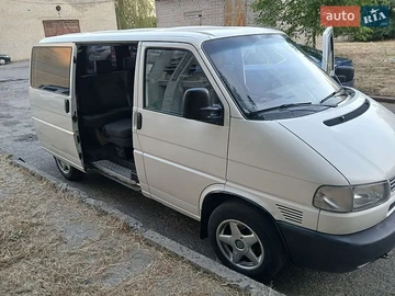Авто Volkswagen Transporter 2003 № 8900572