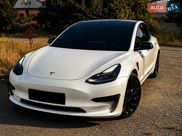 Авто Tesla Model 3 2023 № 8900665