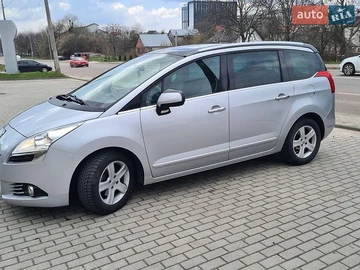 Авто Peugeot 5008 2010 № 8900926