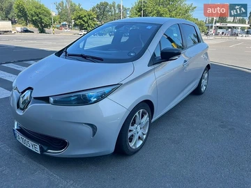 Авто Renault Zoe 2015 № 8901021