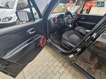 Авто Jeep Renegade 2015 № 8901027