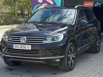 Авто Volkswagen Touareg 2015 № 8901181