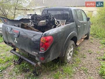 Авто Mitsubishi L 200 2007 № 8901199