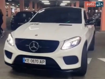 Авто Mercedes Gle-Class 2018 № 8901465