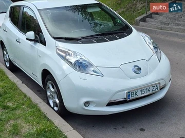 Авто Nissan Leaf 2013 № 8901485