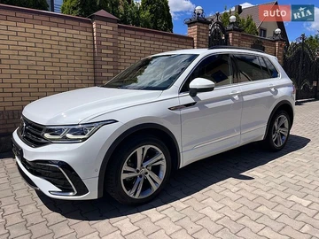Авто Volkswagen Tiguan 2022 № 8901710