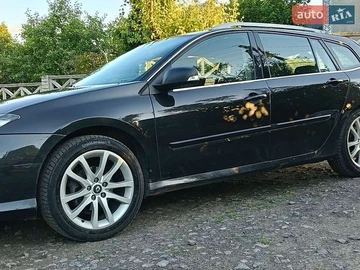 Авто Renault Laguna 2010 № 8901810