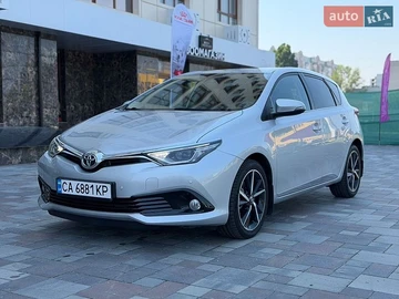 Авто Toyota Auris 2017 № 8901941