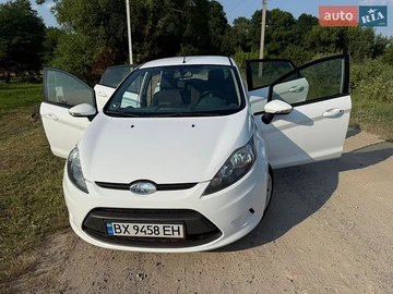 Авто Ford Fiesta 2010 № 8902218