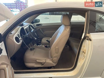 Авто Volkswagen Beetle 2015 № 8902257