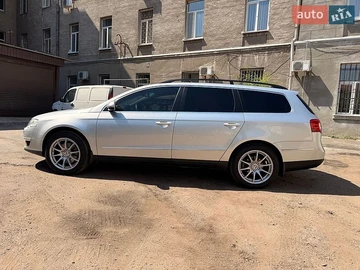 Авто Volkswagen Passat 2008 № 8902265