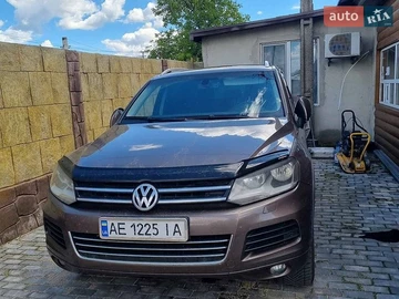 Авто Volkswagen Touareg 2011 № 8902443