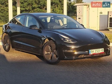 Авто Tesla Model 3 2023 № 8902465