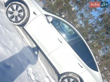 Авто Tesla Model Y 2023 № 8902629