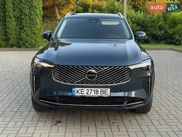 Авто Volvo Xc90 2025 № 8902667