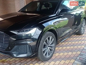 Авто Audi Q8 2022 № 8902673
