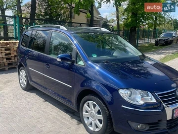 Авто Volkswagen Touran 2008 № 8902928