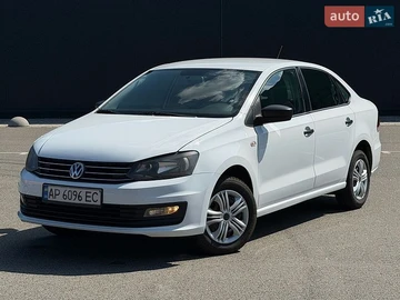 Авто Volkswagen Polo 2018 № 8902934