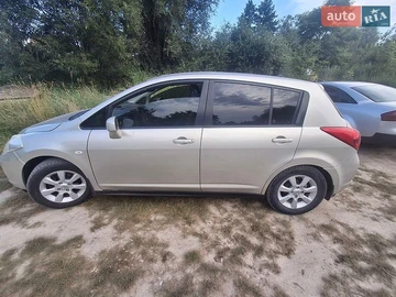 Авто Nissan Tiida 2008 № 8902944